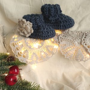 Heklane božićne čizmice za bebe